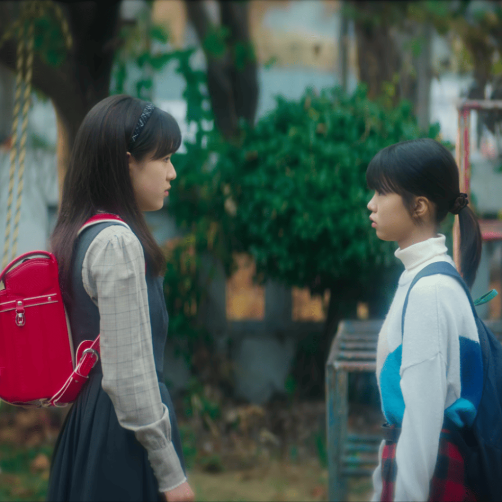 You and Everything Else Kdrama Review: Eun-jung and Sang-yeon facing each other as Eun-jung recalls being punished by Sang-yeon in class