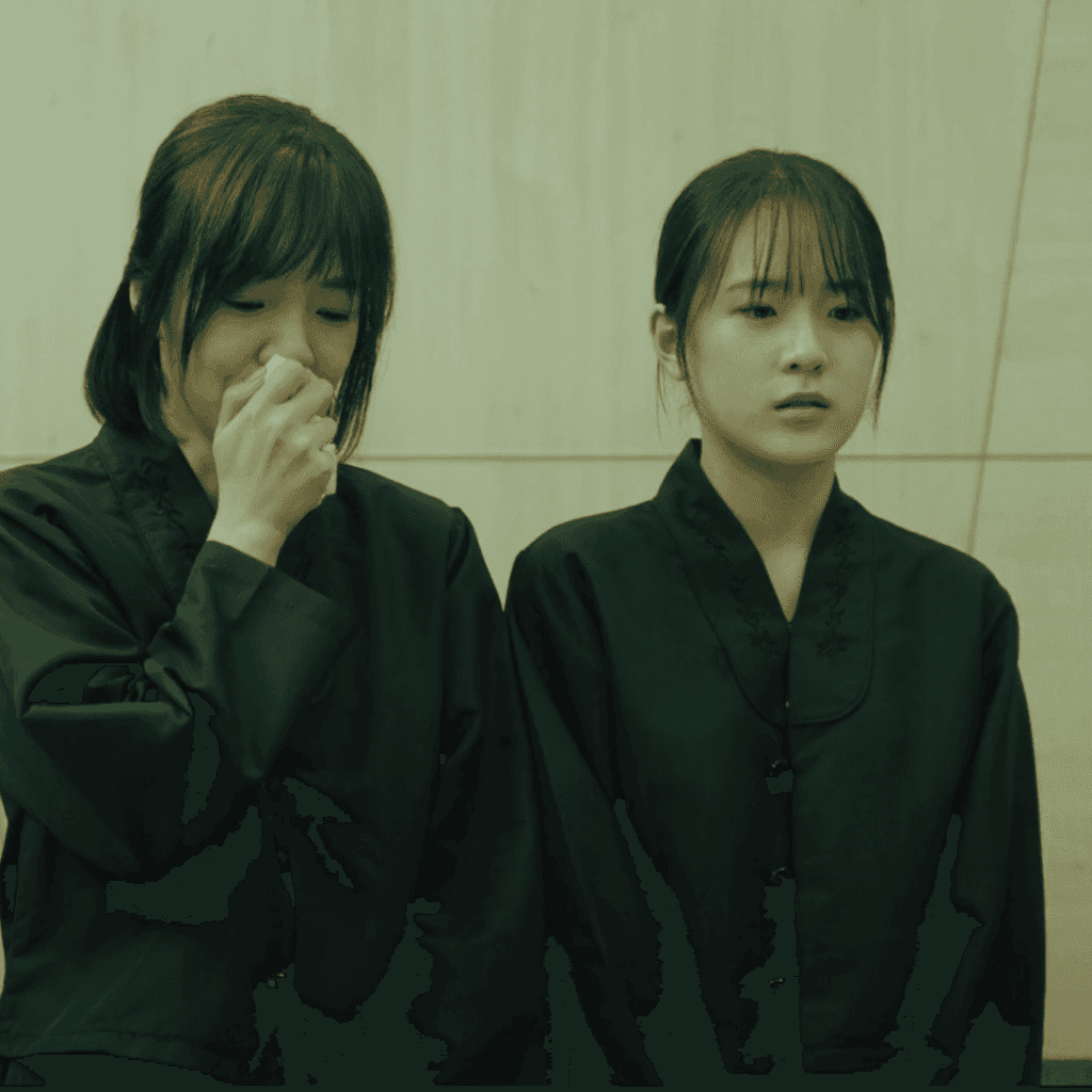 Kim Sun and Da-rae at Kim-gyun’s funeral, reflecting the emotional cost discussed in Mad Concrete Dreams First Impressions.